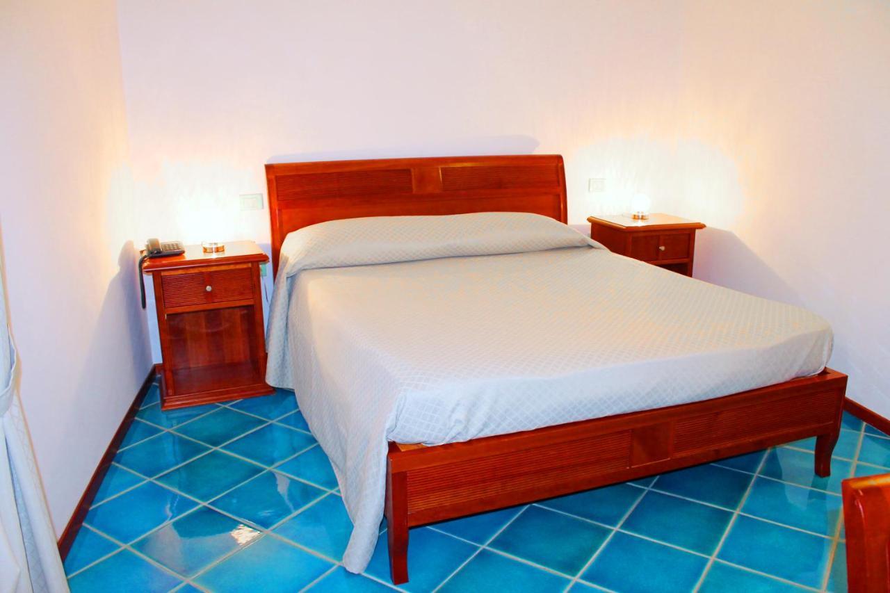 Hotel Pisacane 사프리 외부 사진