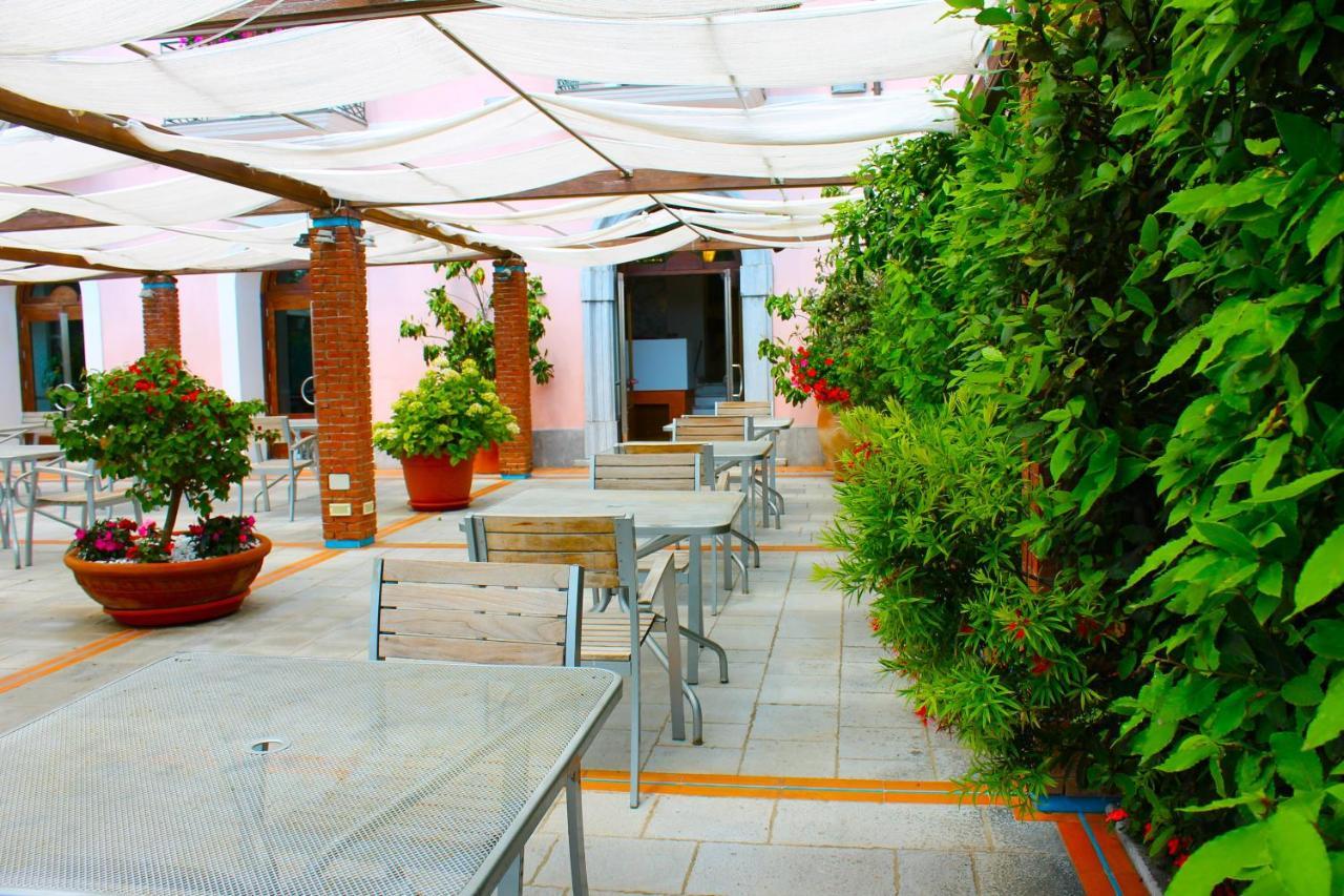 Hotel Pisacane 사프리 외부 사진